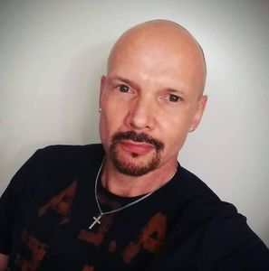 Meet your Posher, Gary